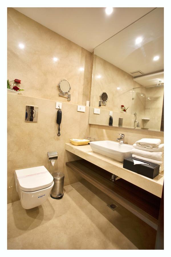 Kaisons Inn New Delhi Exterior photo